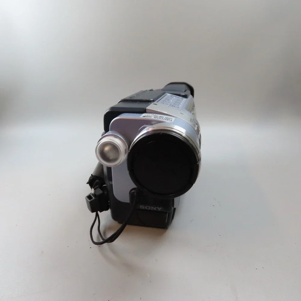 Sony Handycam DCR-TRV350 Digital8/Hi8/Video8 NightShot Tested (DAMAGE SCREEN)